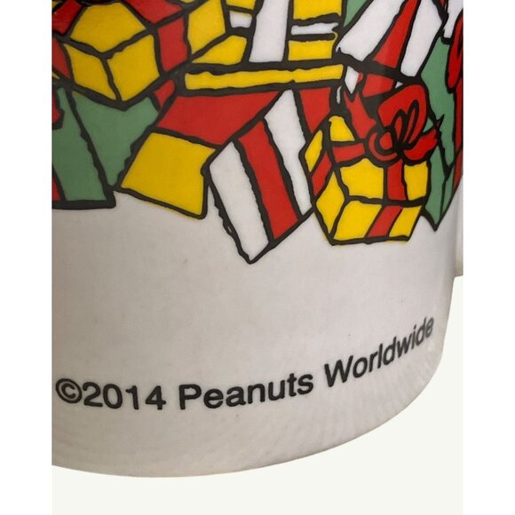 Peanuts Snoopy Santas Little Helpers 12 Oz Ceramic Coffee Mugs Set Of 2 - Picture 2 of 13